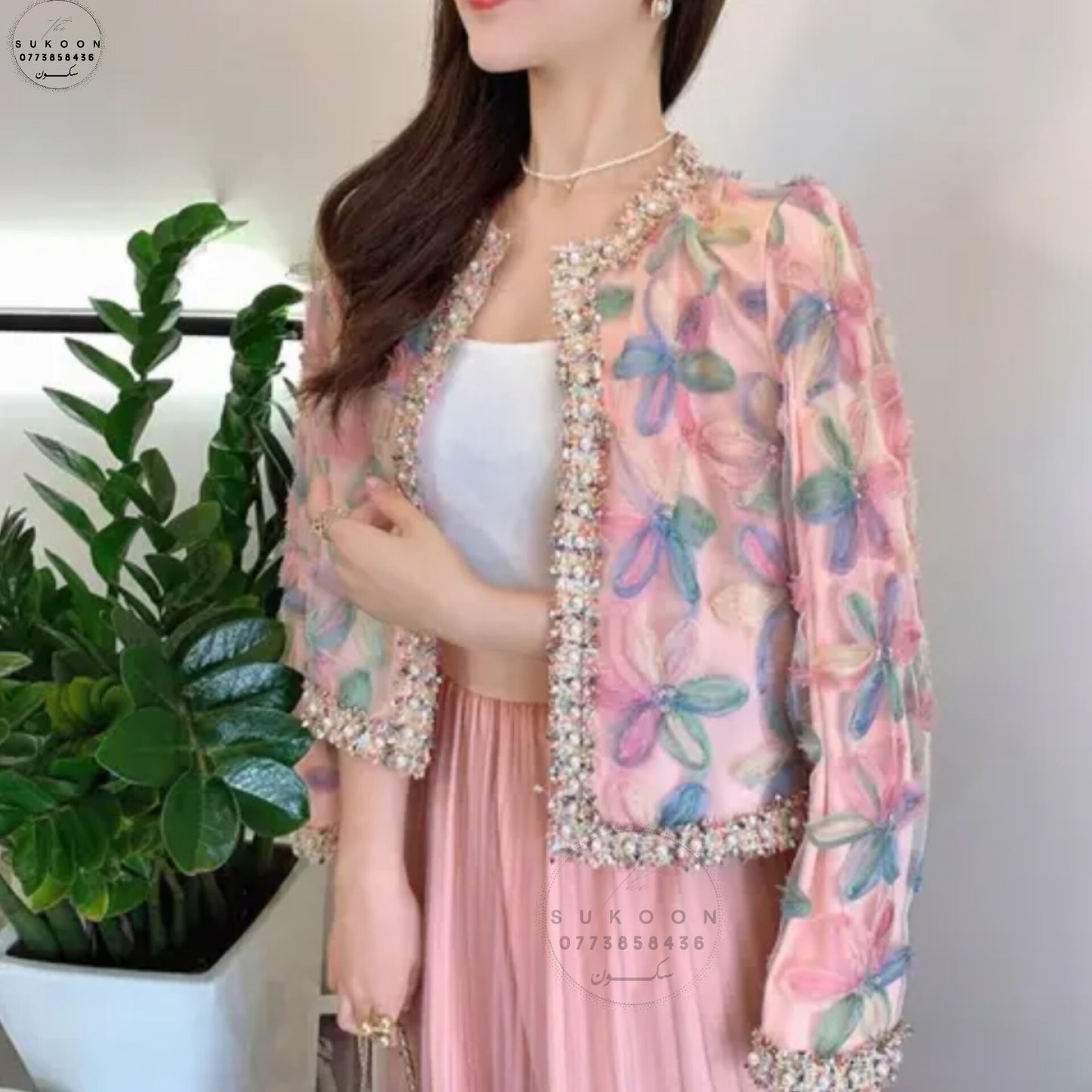 مجموعة لباس نسائي بتنورة و قميص انثوي و جذاب ensemble jupe avec veste très classe pour femme