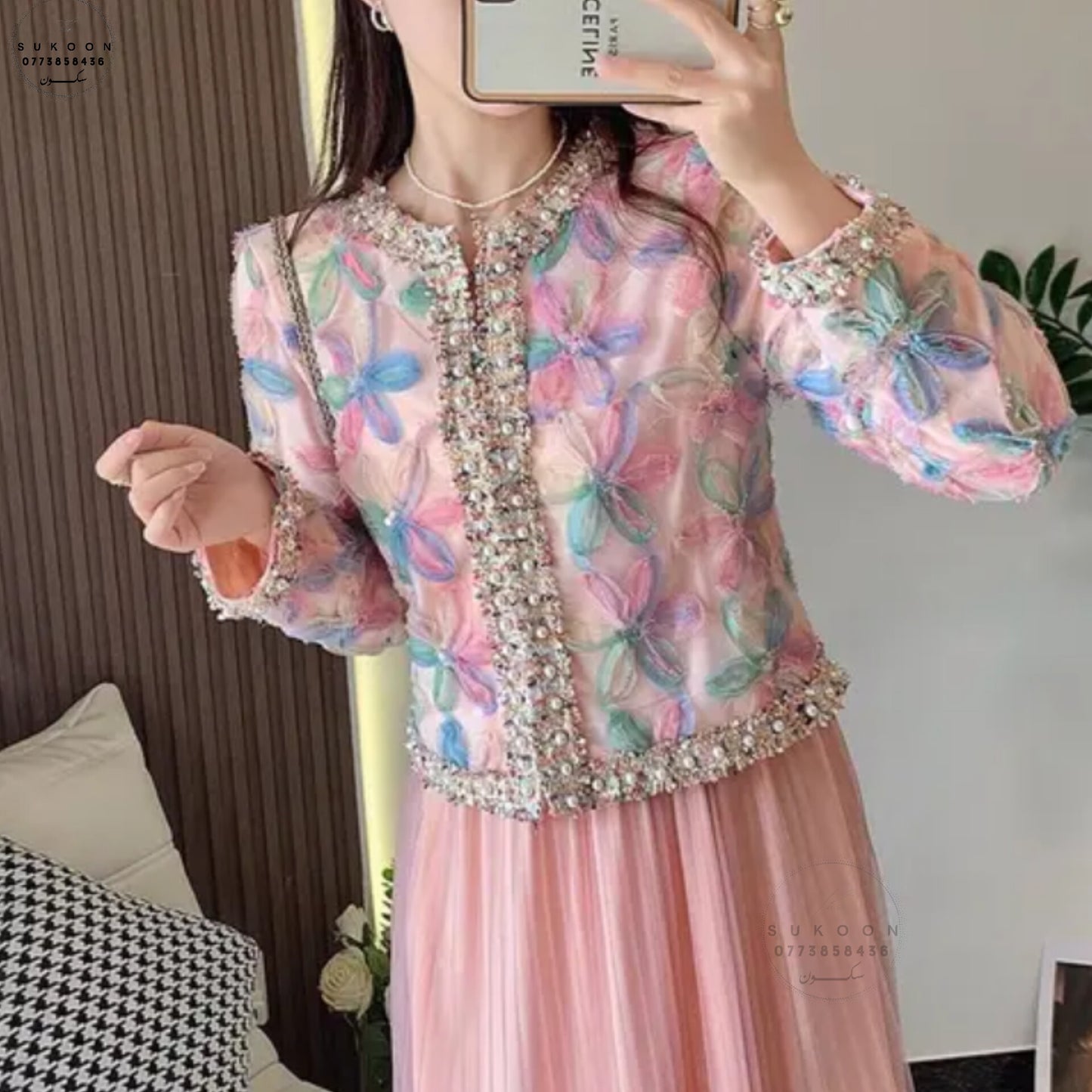 مجموعة لباس نسائي بتنورة و قميص انثوي و جذاب ensemble jupe avec veste très classe pour femme