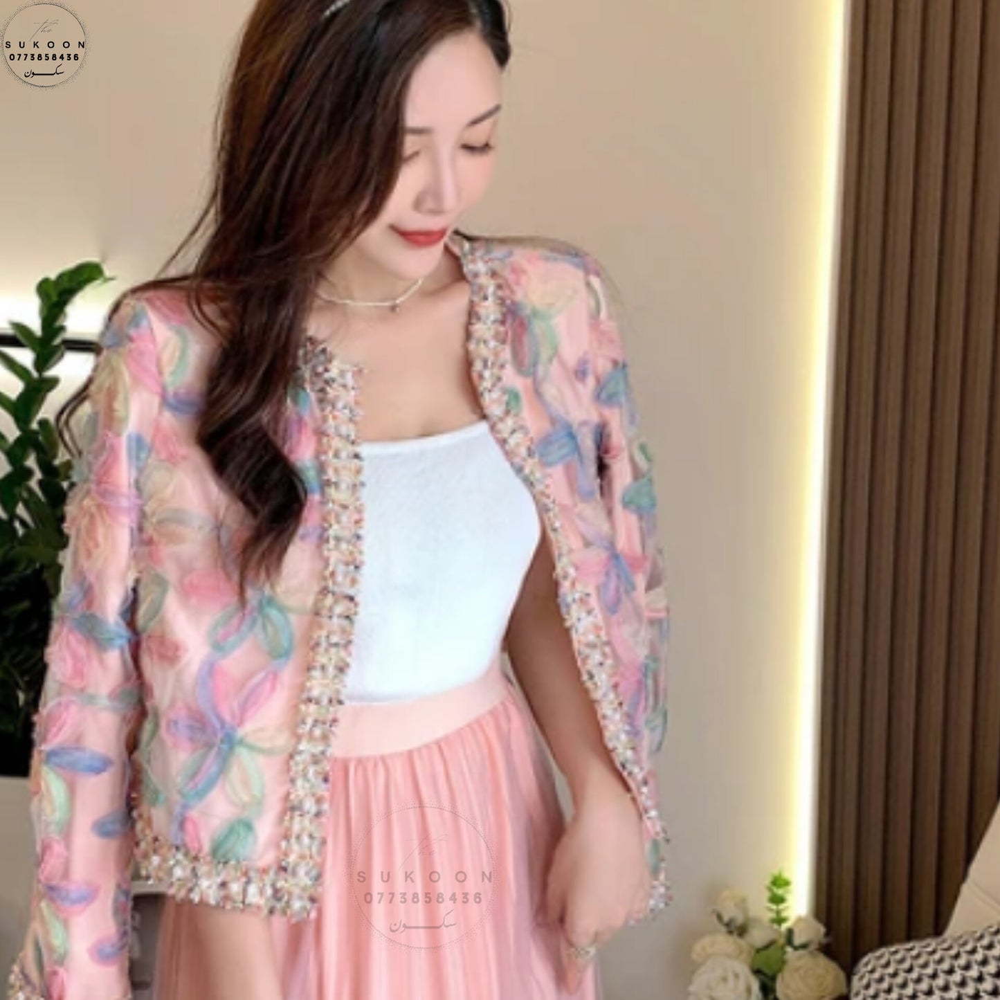 مجموعة لباس نسائي بتنورة و قميص انثوي و جذاب ensemble jupe avec veste très classe pour femme