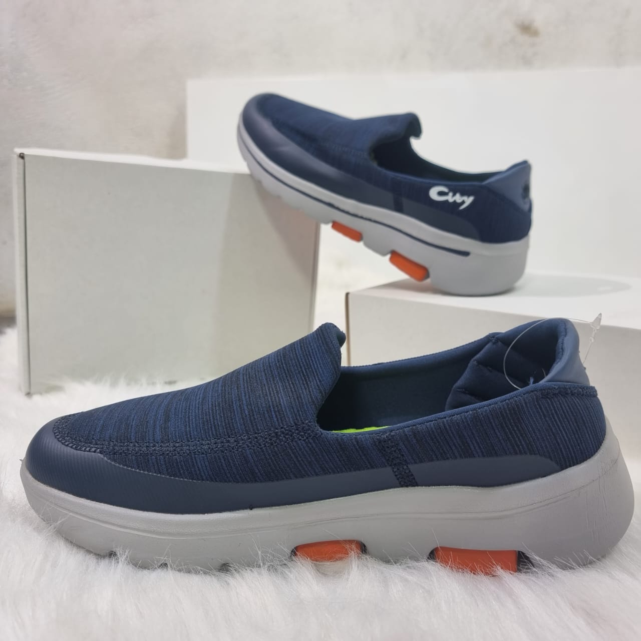 الحذاء الطبي المرن الطري Skechers